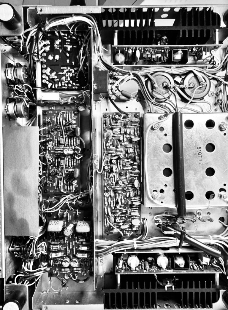 Sansui AU-6900